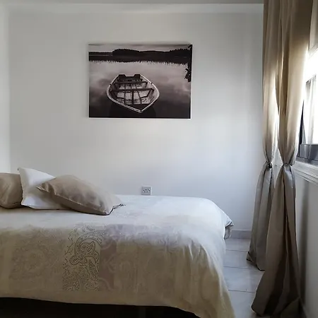 Zinonos City Flats Apartman *